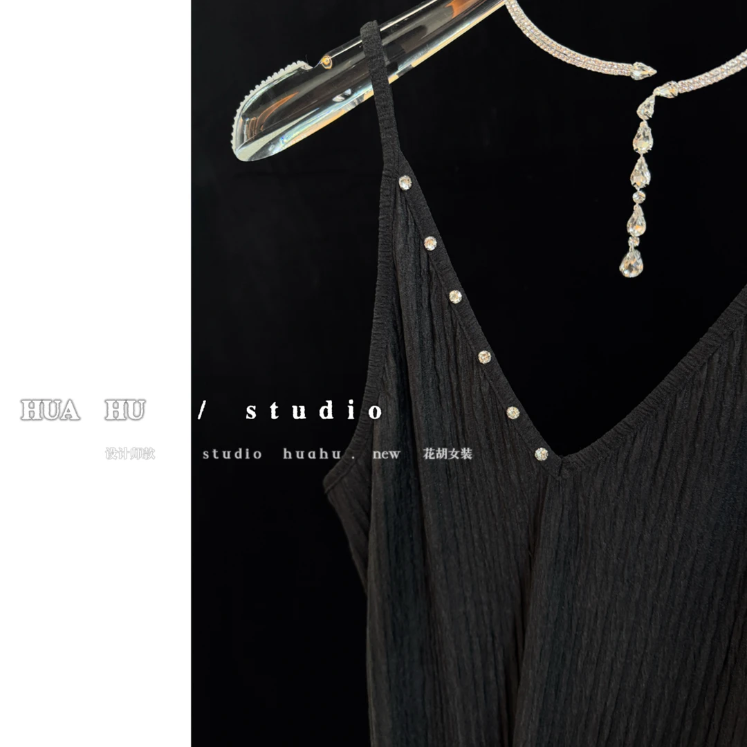 【一串水珠】 小高定 非常舒适 小精致的一条吊带连衣裙