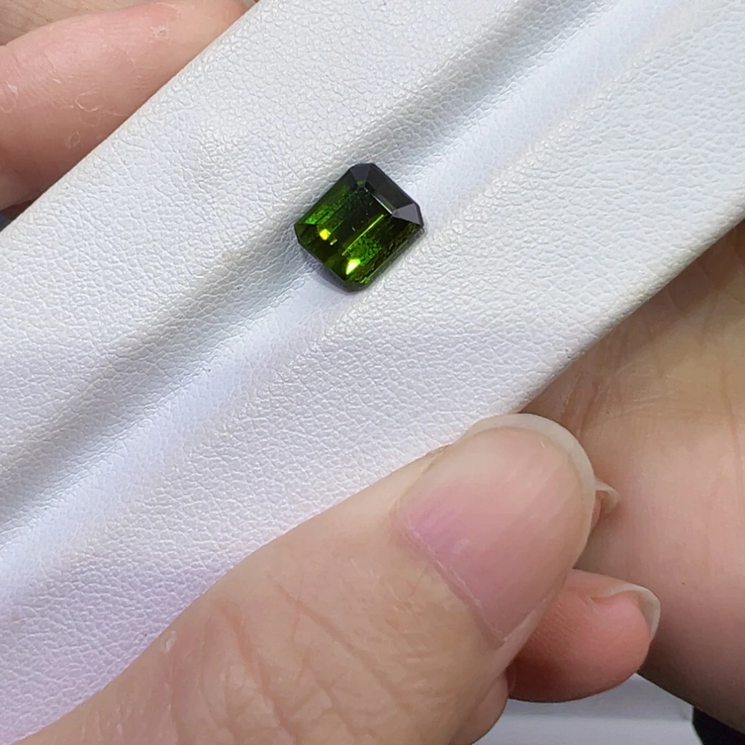 未镶嵌珠宝半成品碧玺2.34ct