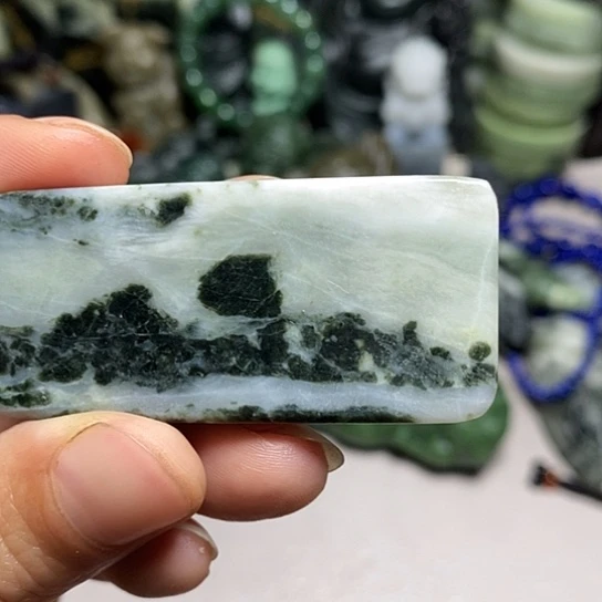 独山玉未镶嵌珠宝半成品