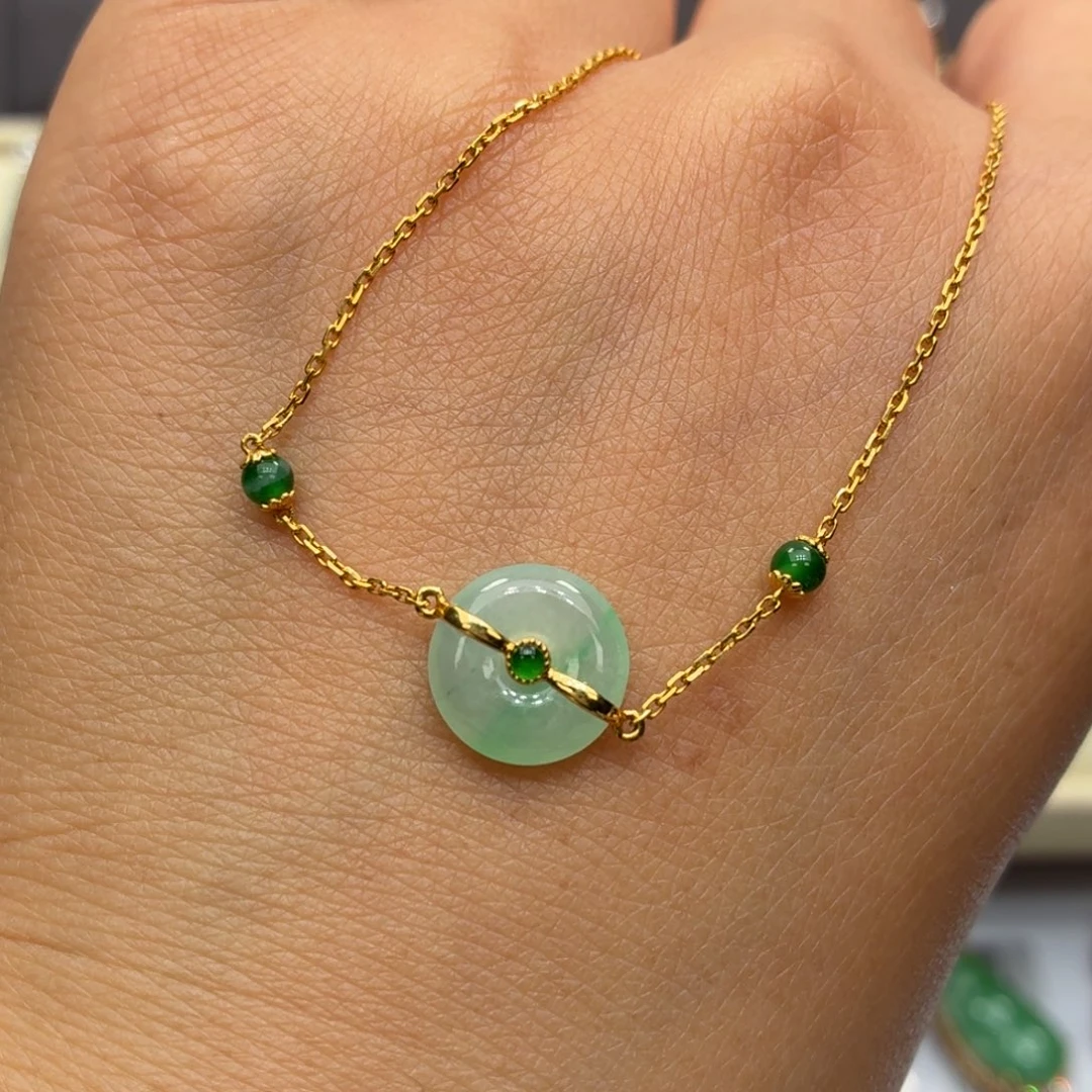 翡翠18K金镶嵌颈饰