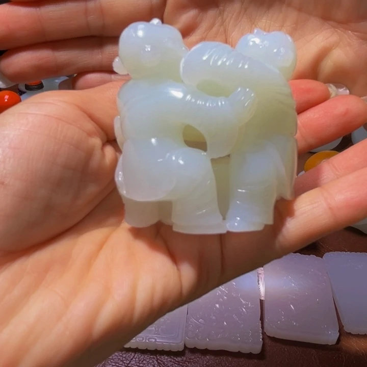 和田玉未镶嵌挂件