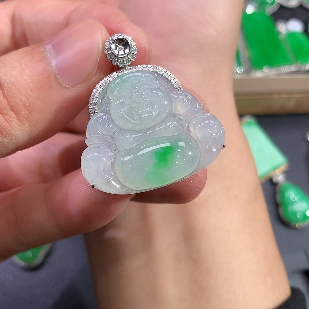 翡翠吊坠(赠链)18K金镶嵌