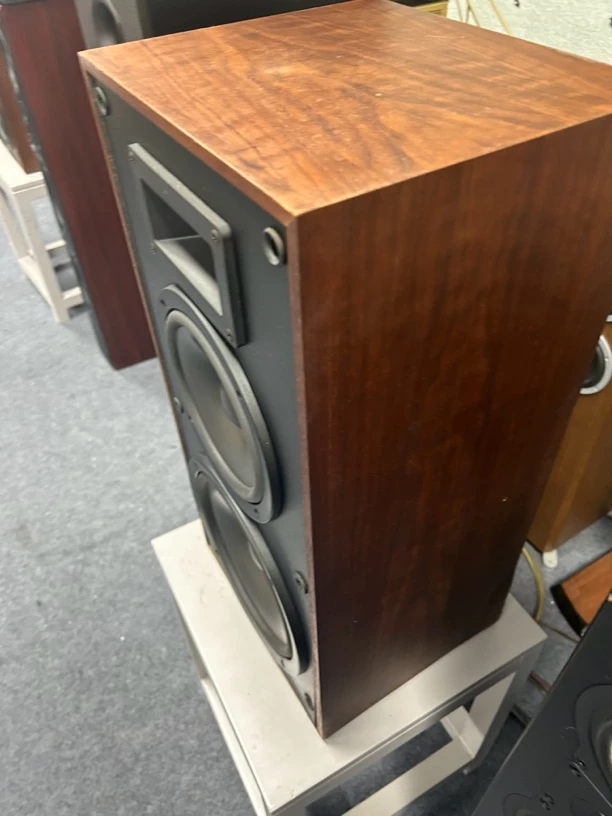 J杰JIESHI十寸KG3.2书架音响一对不包邮