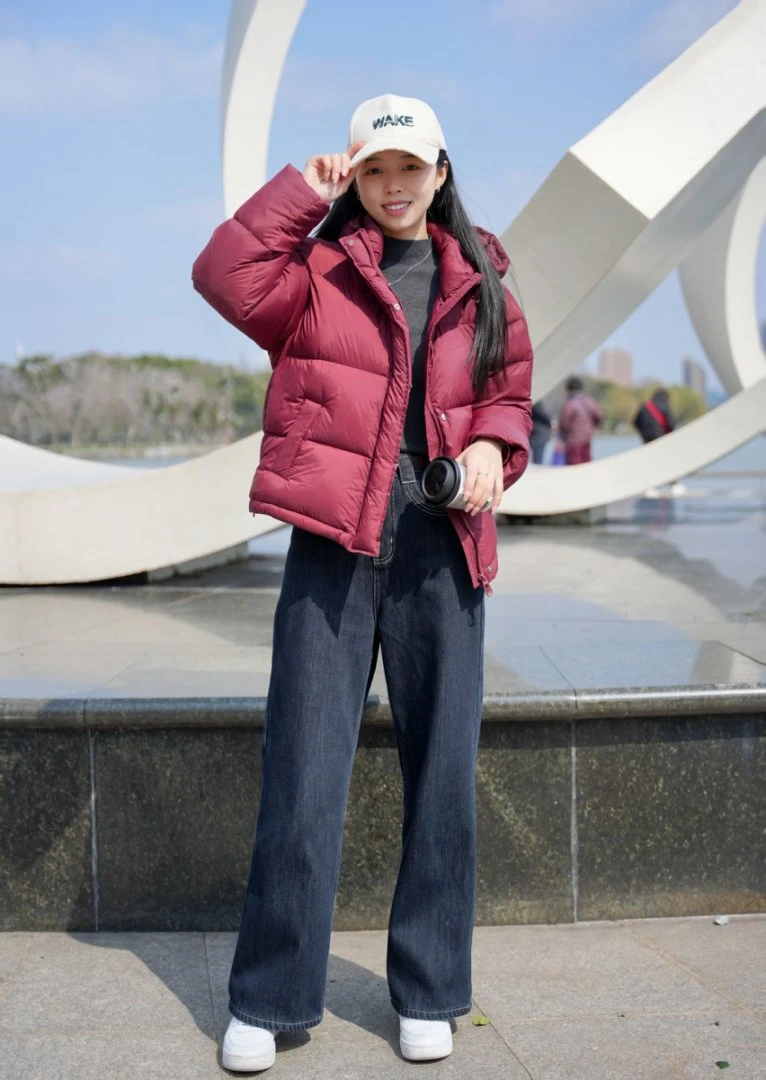 韩熙蓓2025年新款短款白鸭绒气质连帽羽绒服女款爆款2025新款正品