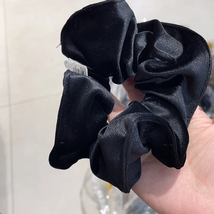 皮质铁合金黑色丝绒