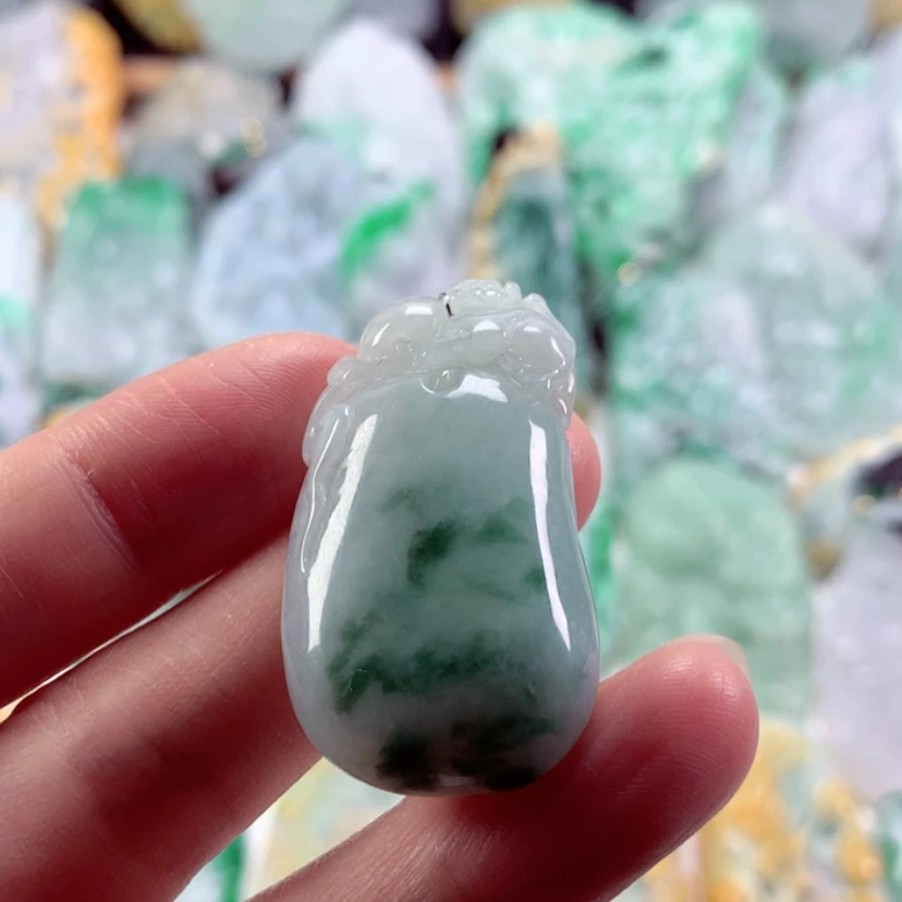 【闪购商品】翡翠吊坠(不含链)未镶嵌