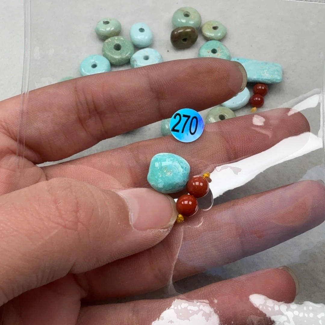 南红玛瑙未镶嵌珠宝奇石