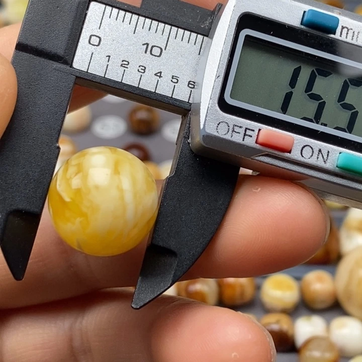 未镶嵌蜜蜡珠宝奇石