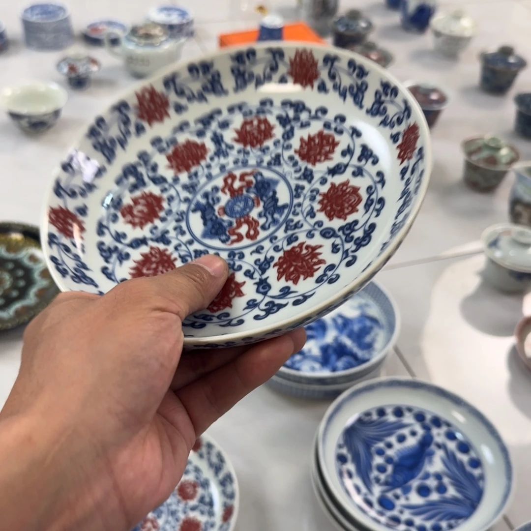 摆件陶釉里红缠枝莲大壶承