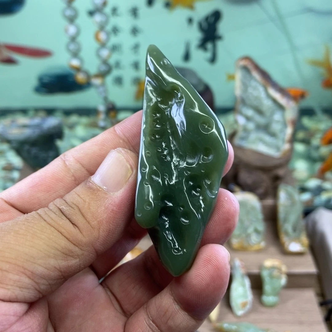 爱***7未镶嵌岫岩老玉（透闪石质玉）挂件