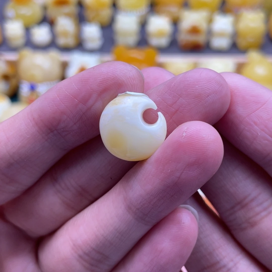 ℳ***࿐琥珀未镶嵌裸石蜜蜡