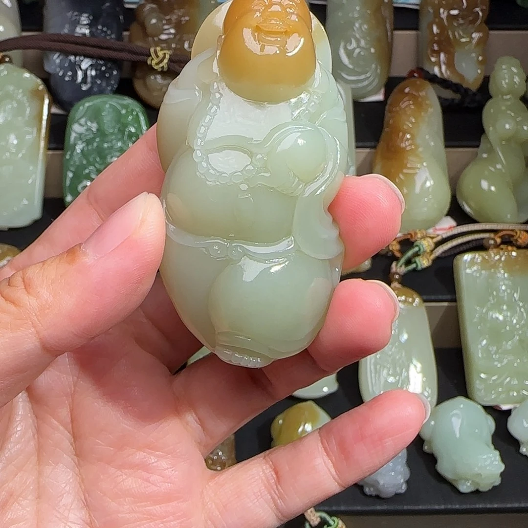 学***习颈饰未镶嵌和田玉