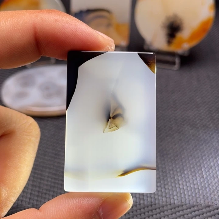 玛瑙/玉髓颈饰未镶嵌