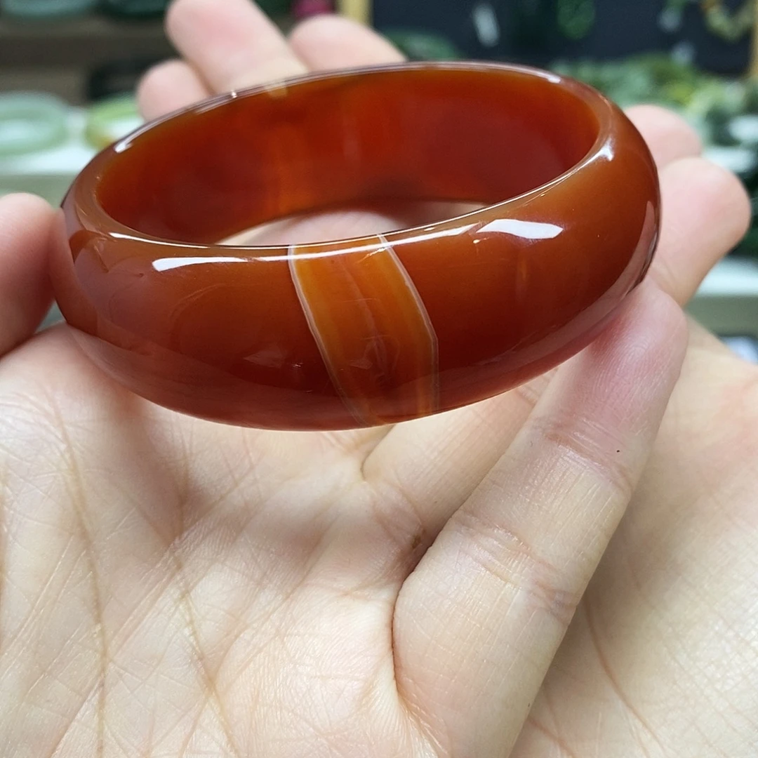 三***一玛瑙/玉髓未镶嵌手镯