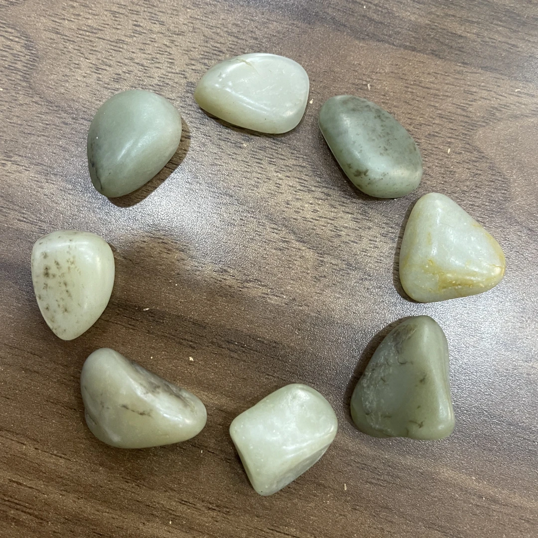 新疆和田原皮原色无修型和田玉随型手串