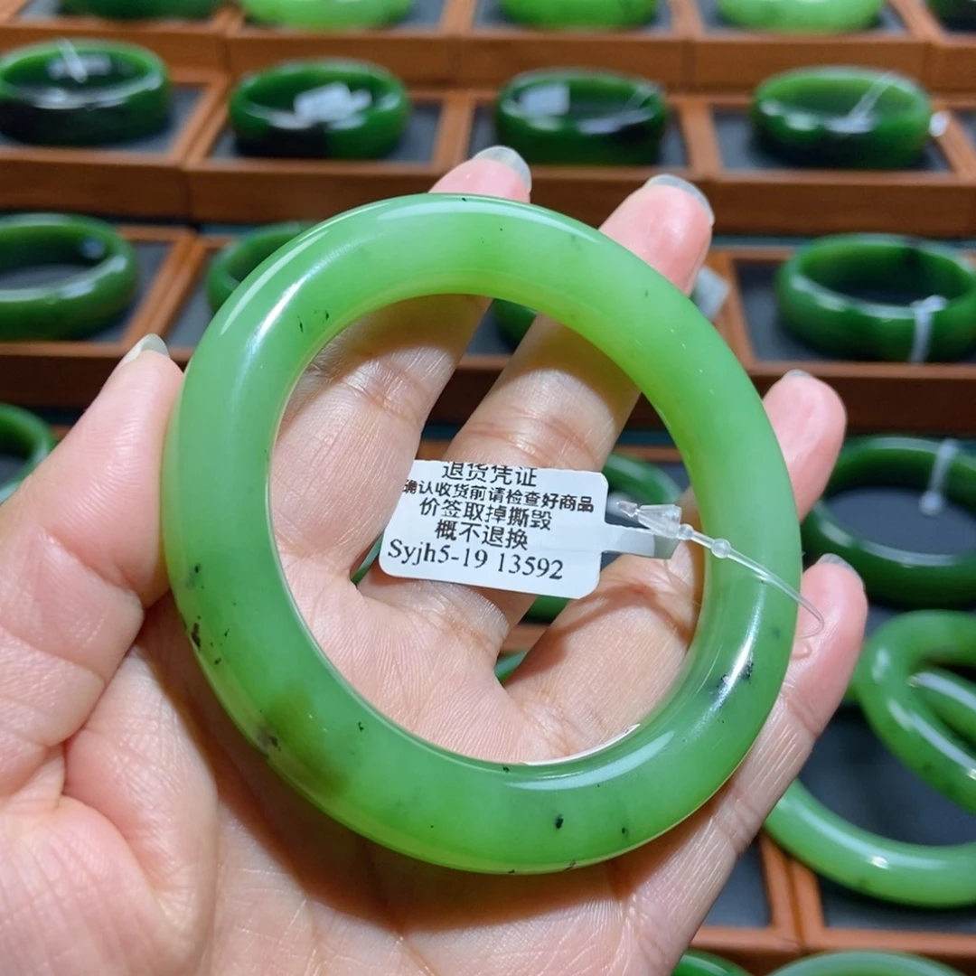 和田玉（碧玉）未镶嵌手镯苹果绿5556