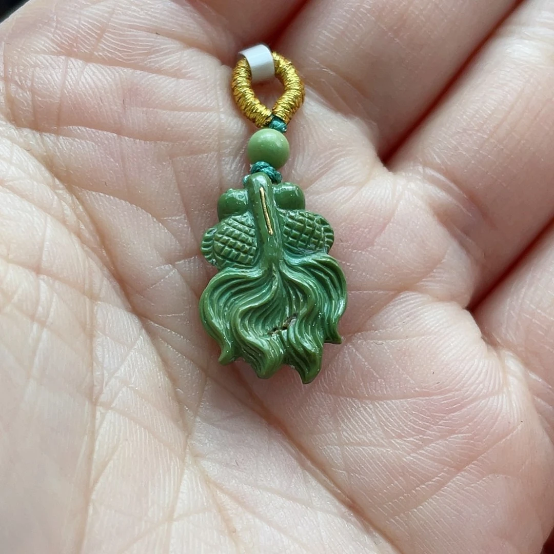 绿松石颈饰未镶嵌