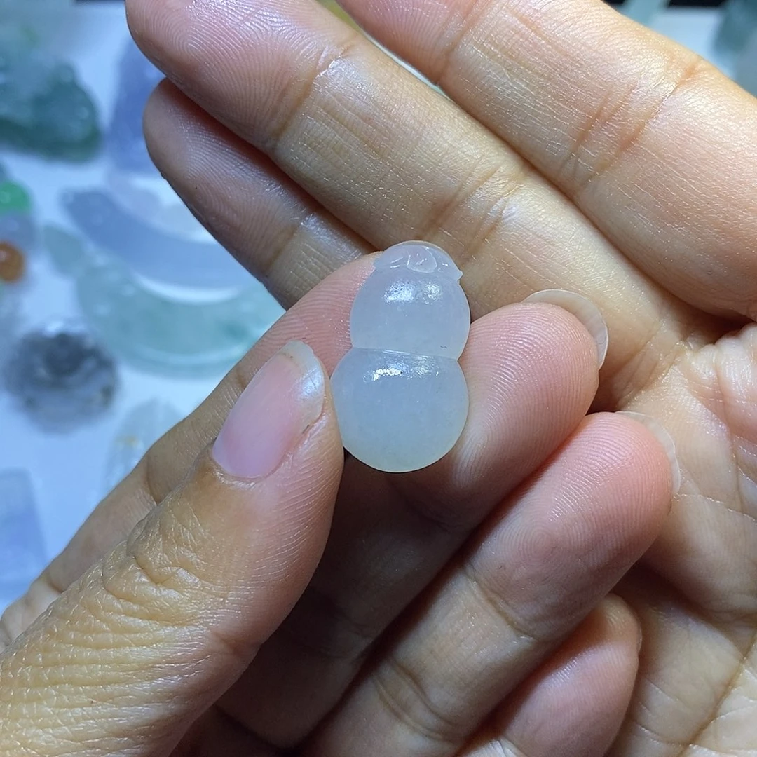 定制翡翠未镶嵌葫芦