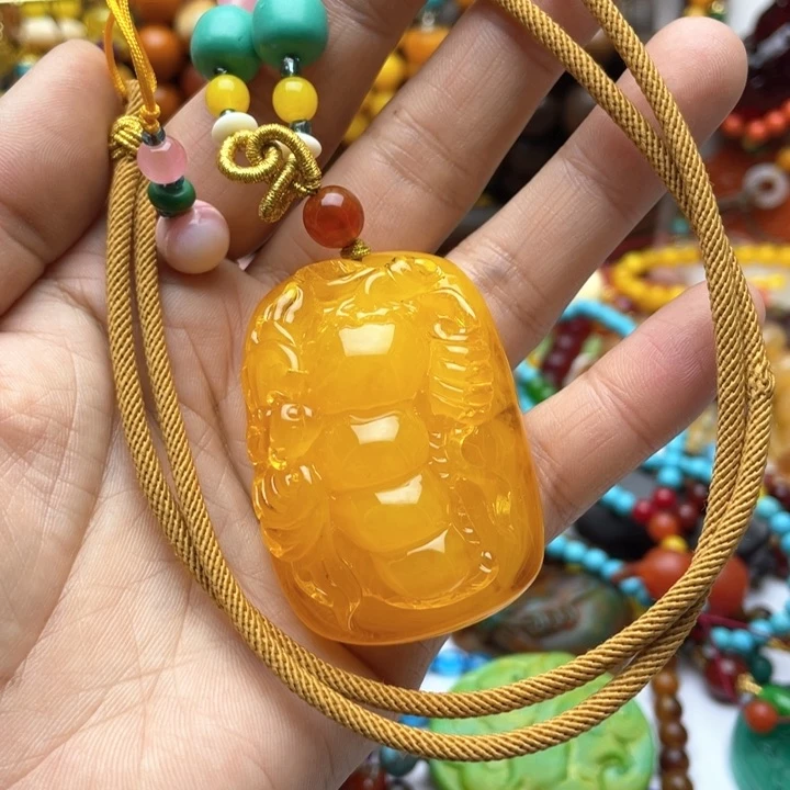 树脂制品彬*13号雕刻吊坠