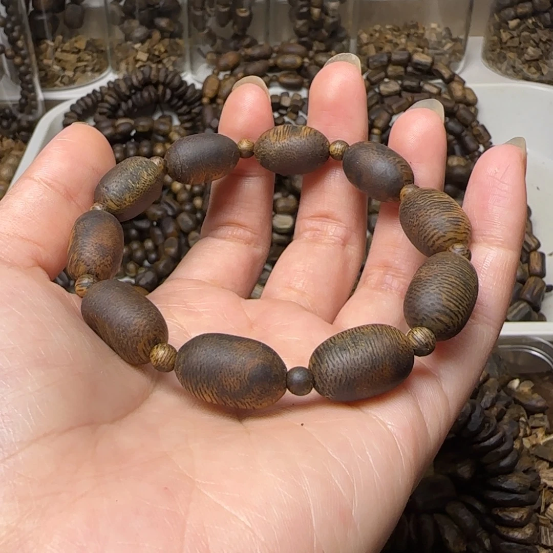 试***石沉香手串单圈留疤老料10.3克海南莺歌绿