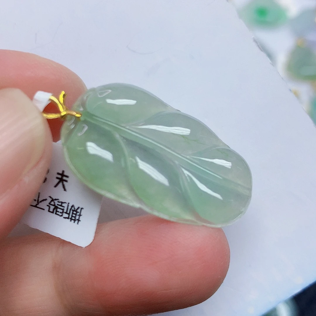 翡翠18K金镶嵌颈饰356788