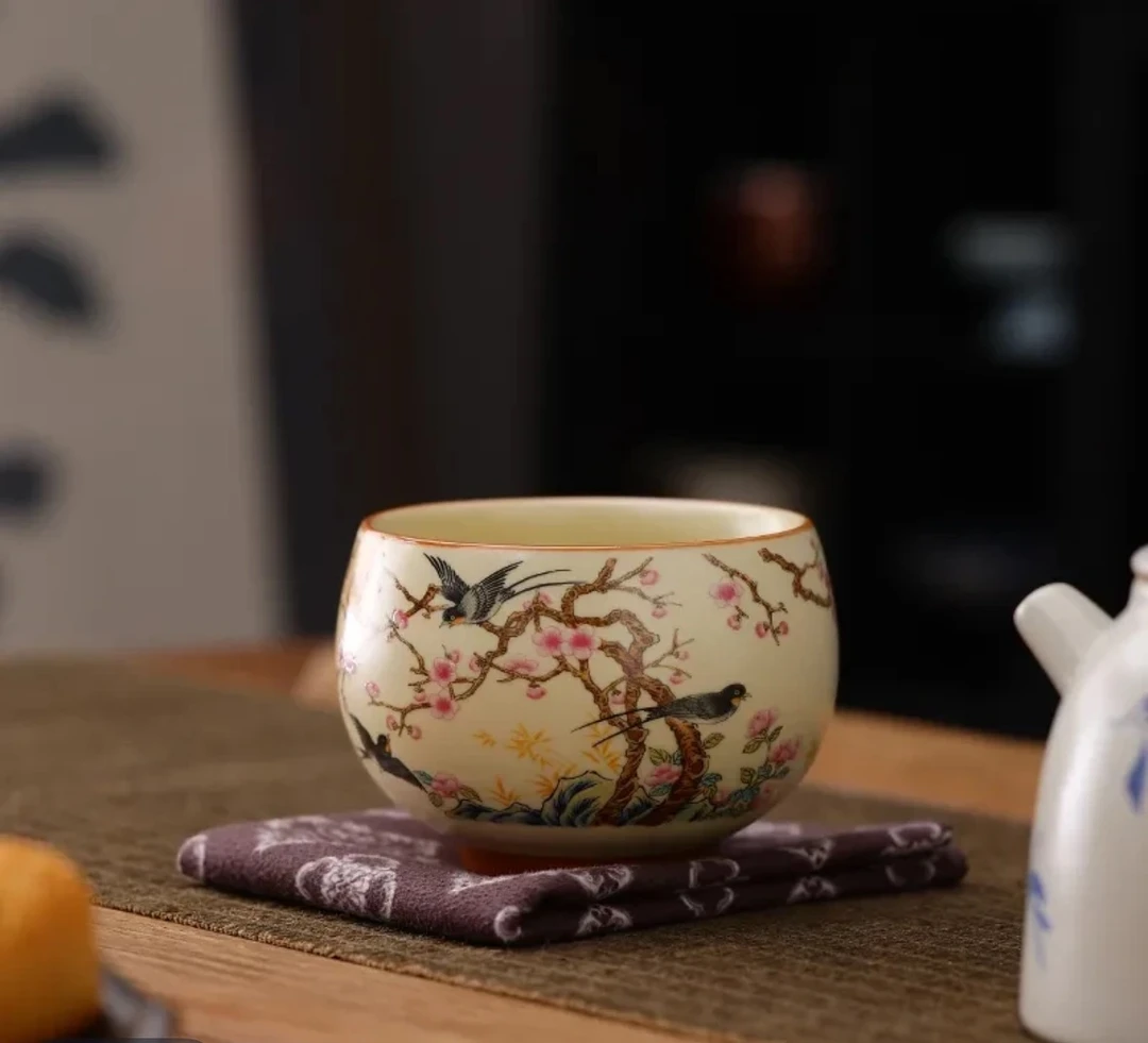 Q132-桃花喜上眉梢杯