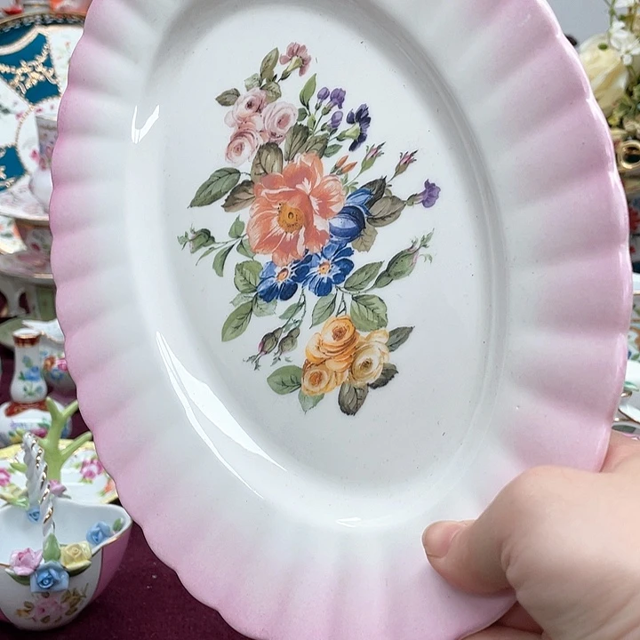 瓷片摆件创意设计风格