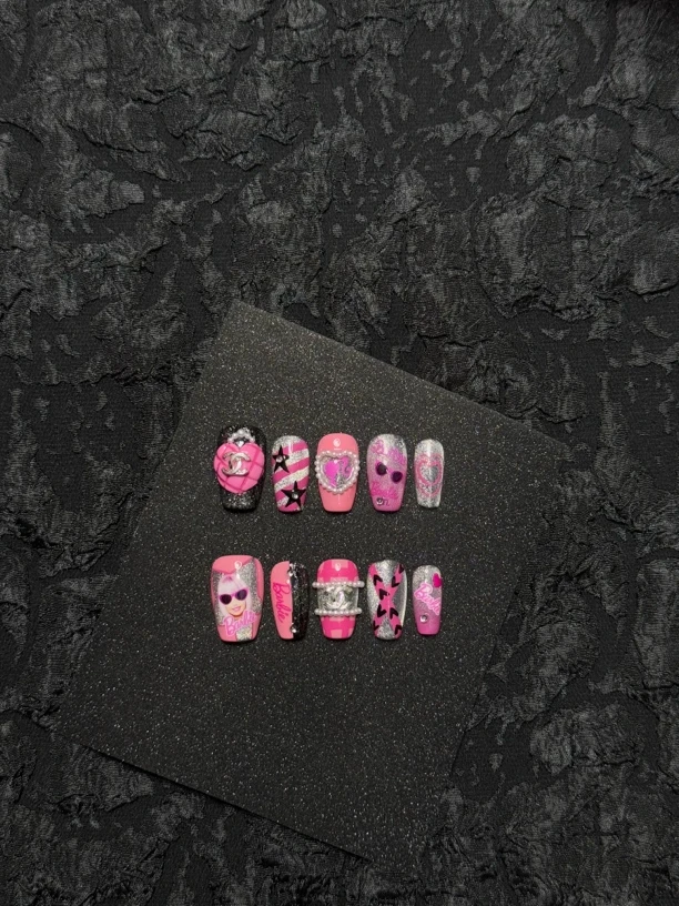 手工黑粉色芭比穿戴甲