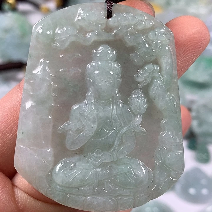 翡翠未镶嵌颈饰观音福利
