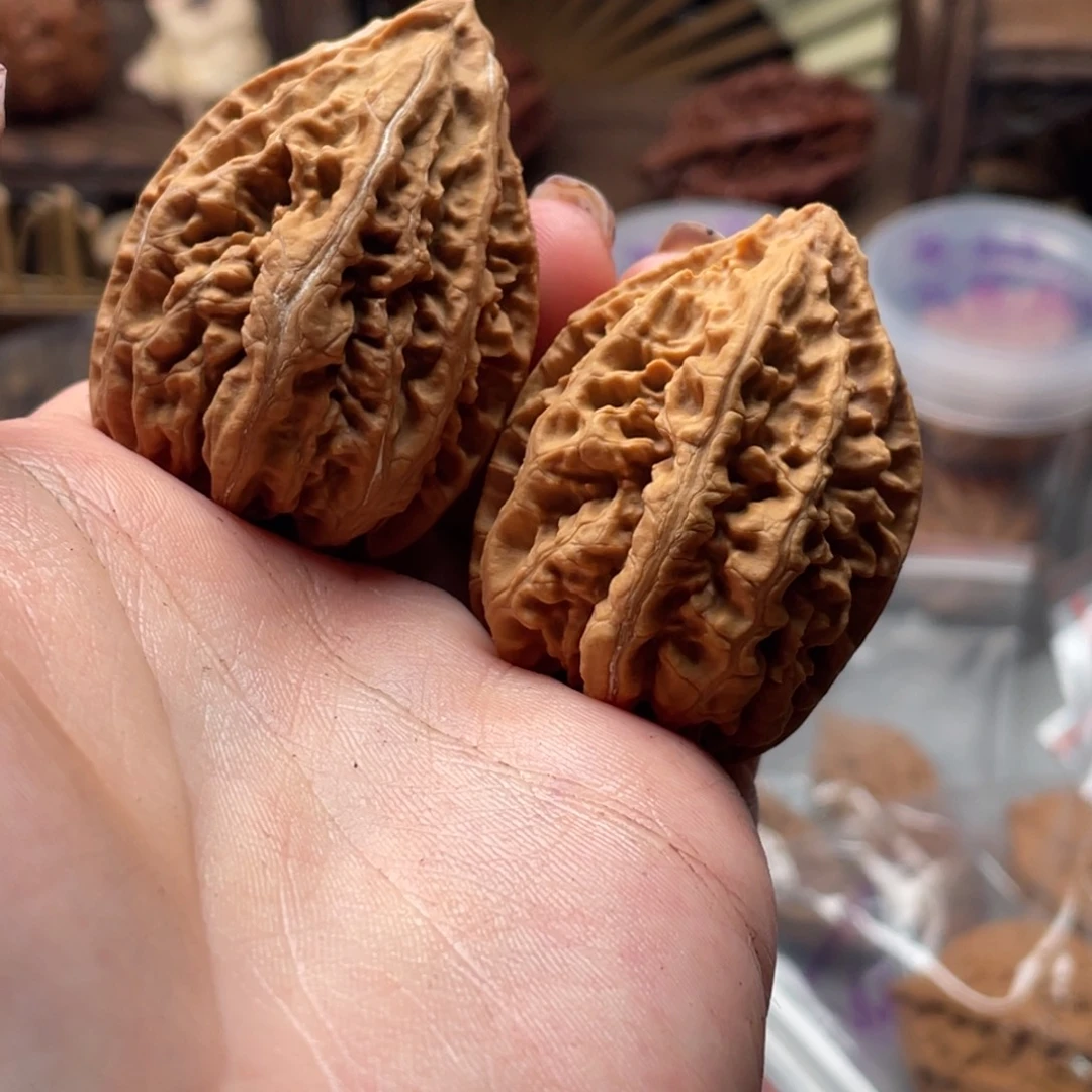 文玩核桃把件楸刀鱼150