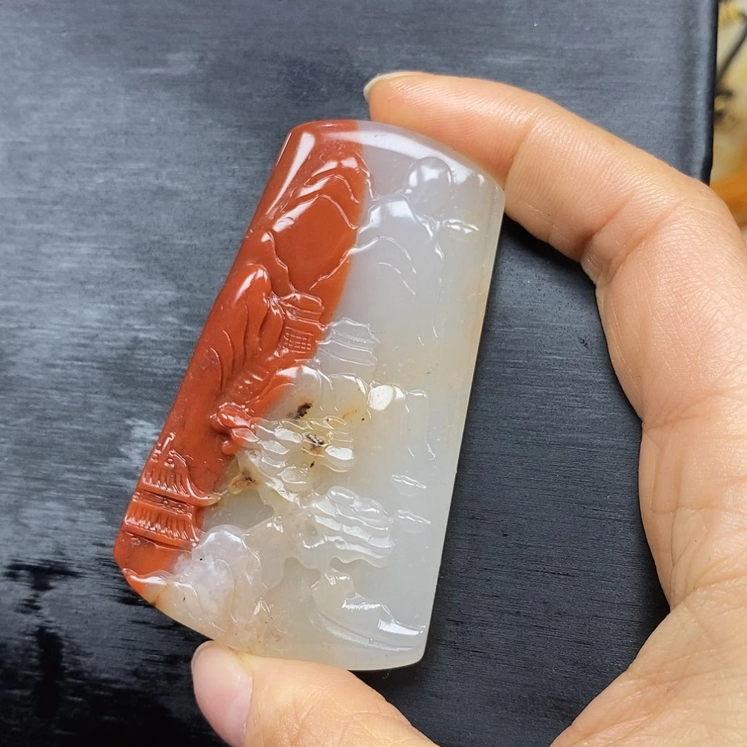 石英质玉（黄龙玉）颈饰未镶嵌