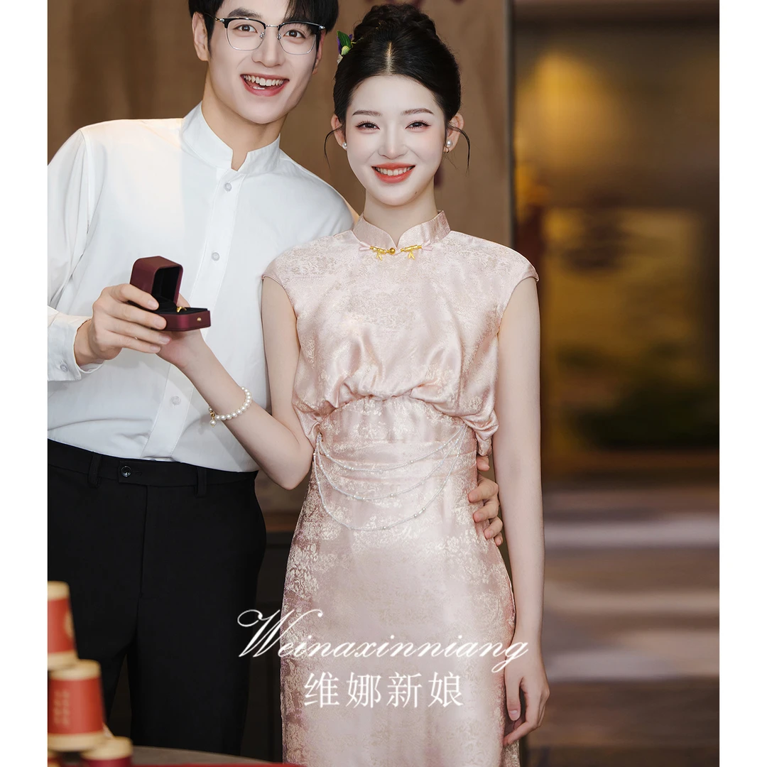 新中式晚礼服女2025新款高级感旗袍粉色订婚连衣裙长款平时可穿夏