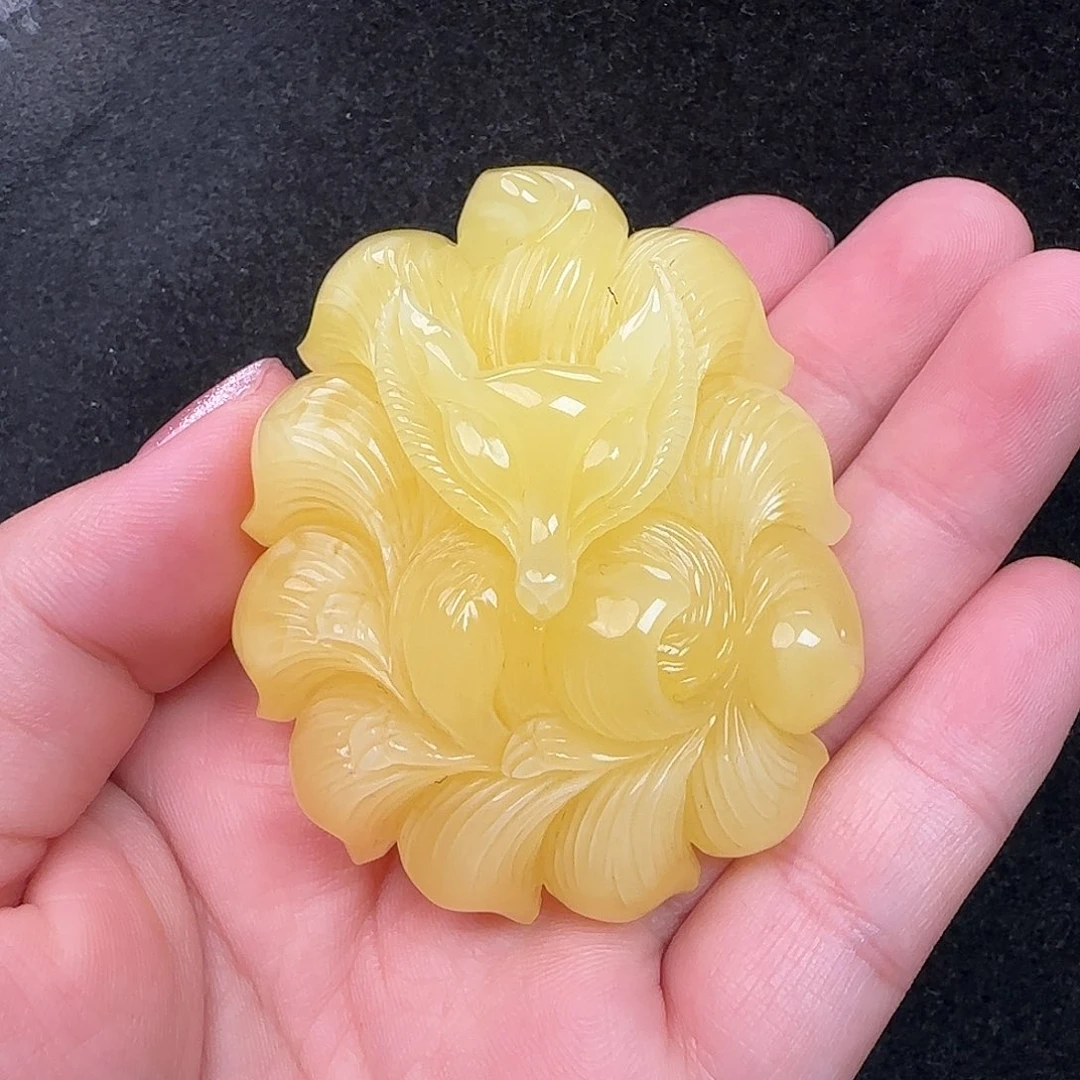 蜜蜡未镶嵌珠宝奇石
