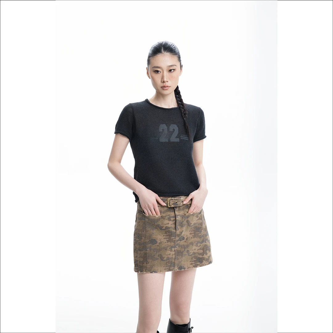 JOVIKRON【夏日新品“22”系列】水洗做旧网洞手工针织卷边修身T