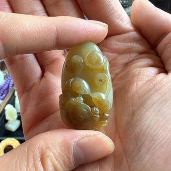 和田玉颈饰未镶嵌根*轩