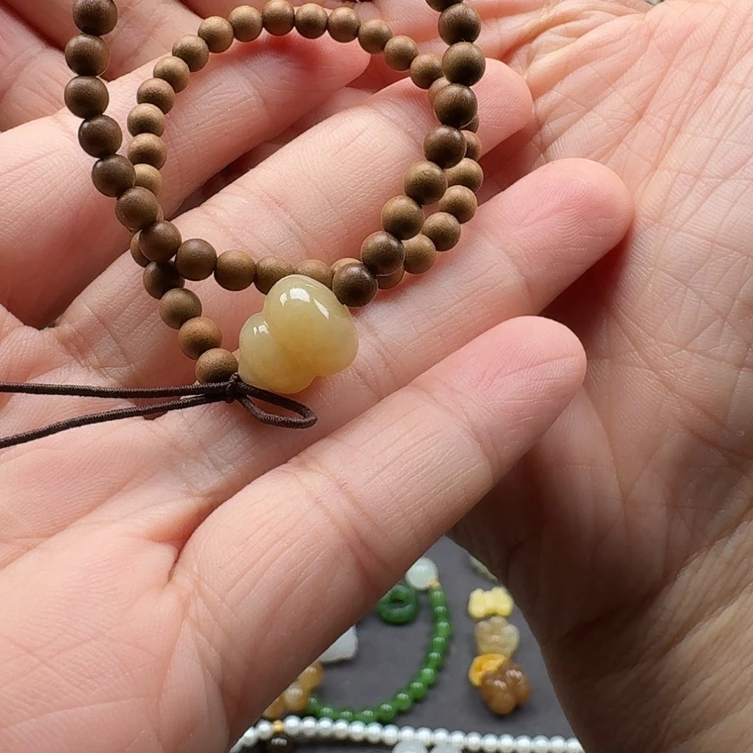 夢****檀香木无事牌老山檀香手串