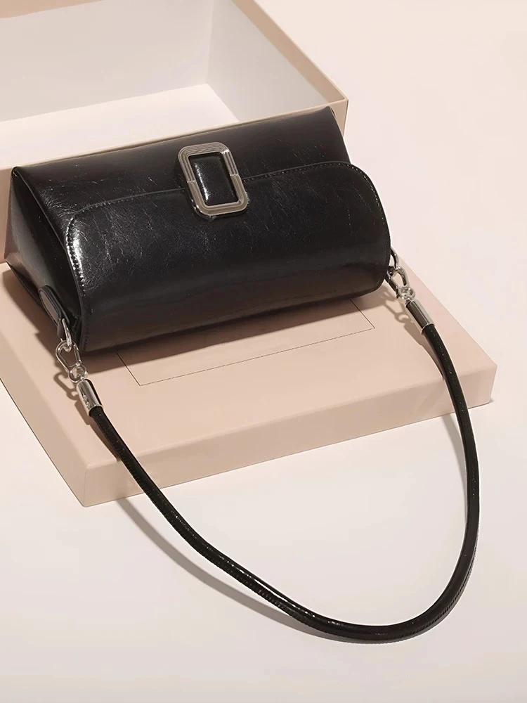 6186 黑色2025新款时尚轻奢单肩双肩包