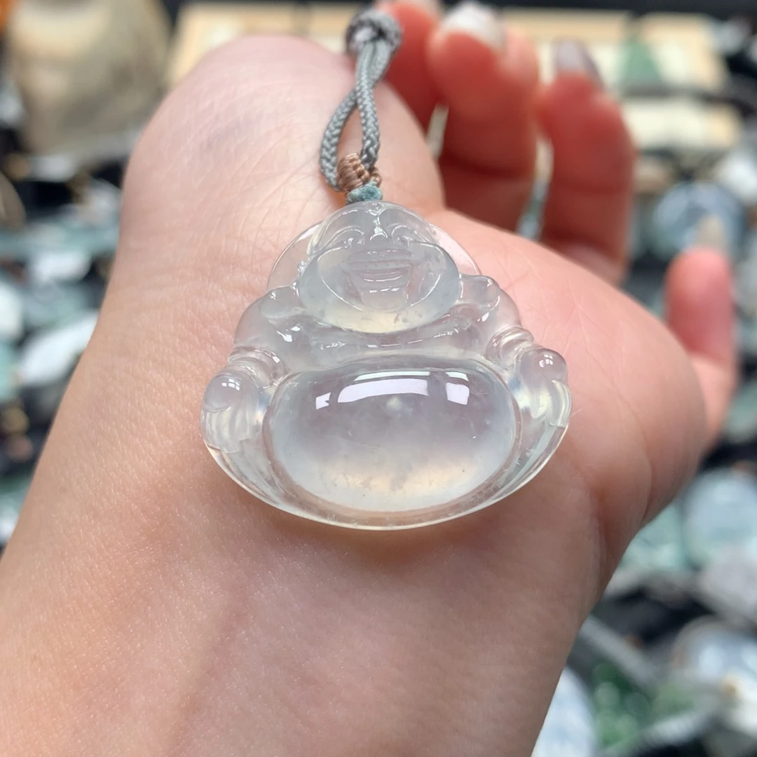 翡翠颈饰未镶嵌佛公