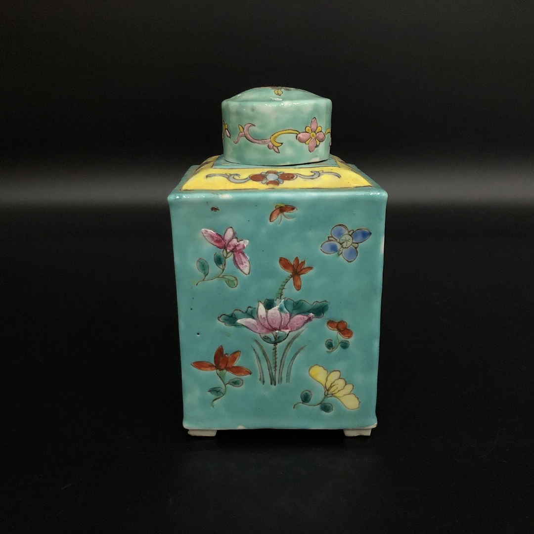 lot:25121204 民国松石绿地粉彩花卉纹四方茶叶罐 高15cm