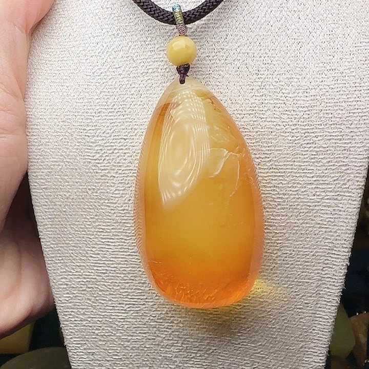 琥珀未镶嵌手链吊坠