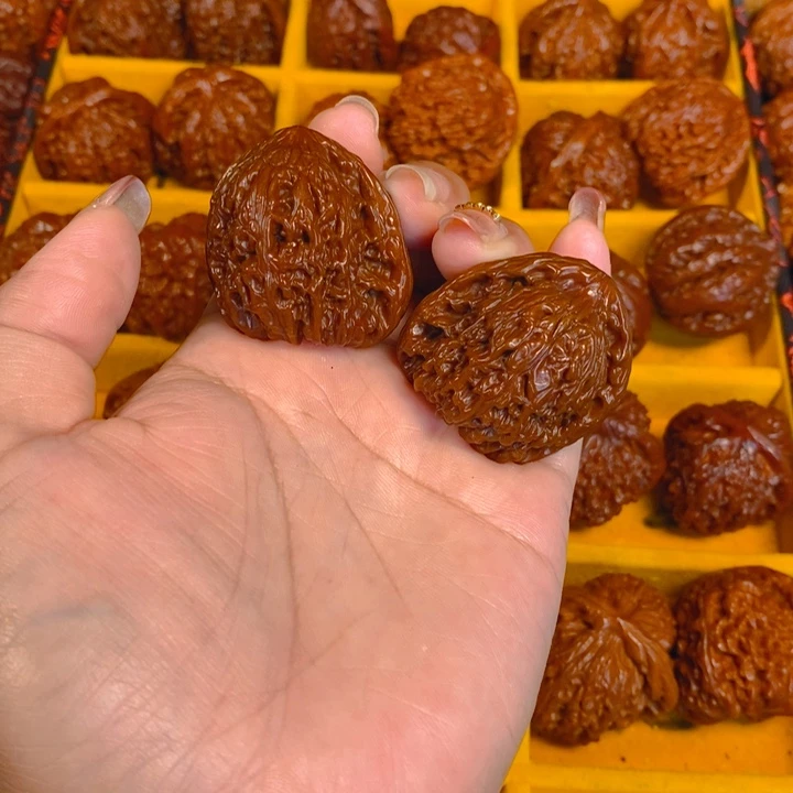 桃核吊坠叶南疆石一对3LXP#00#