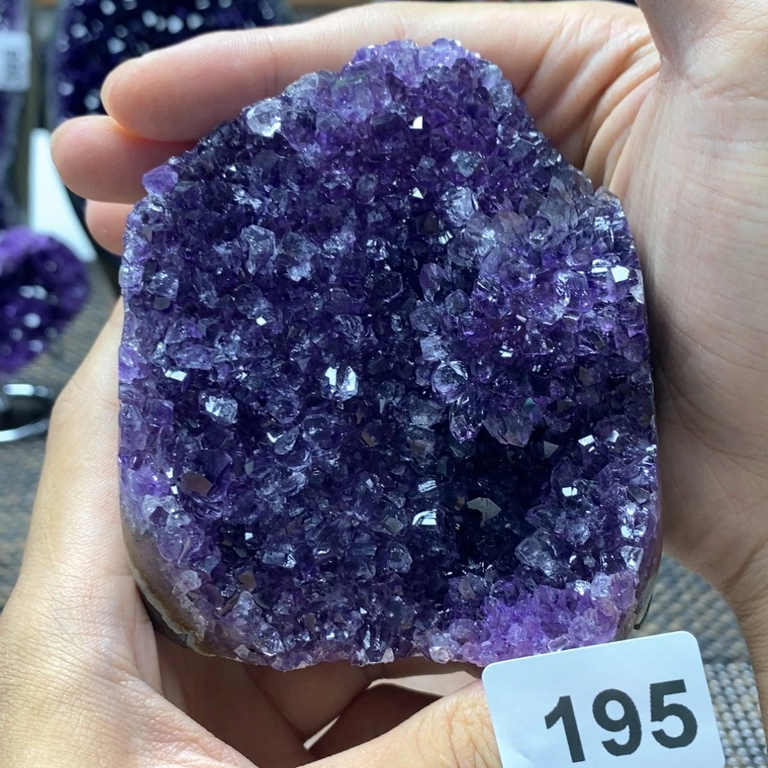 未镶嵌大型摆件（非配饰）水晶