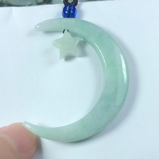 翡翠未镶嵌颈饰缅甸A货，每天下午1点半开播