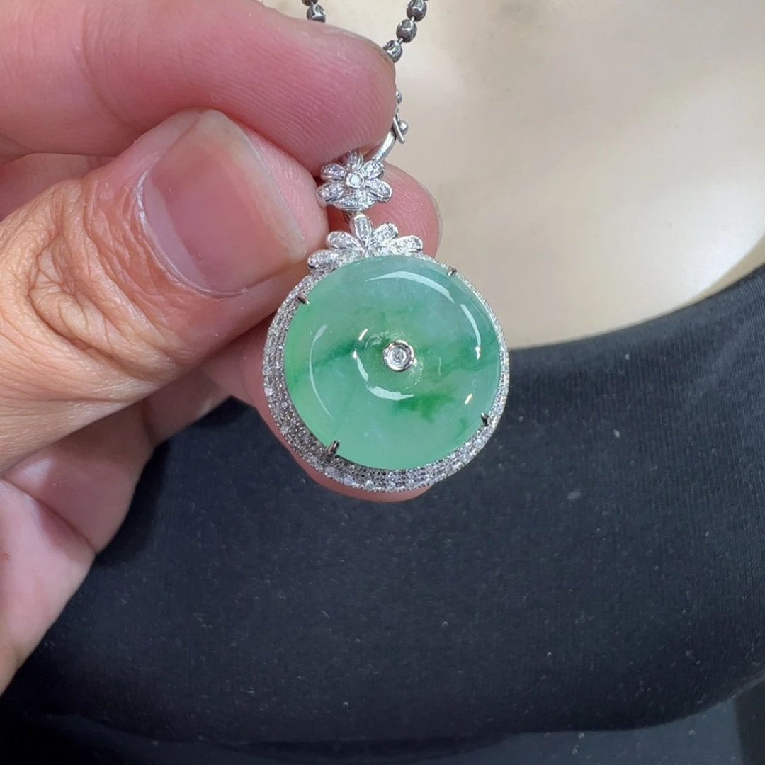 翡翠18K金镶嵌吊坠(不含链)