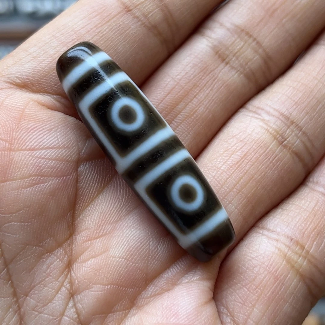 大***花未镶嵌颈饰玛瑙/玉髓（覆膜）