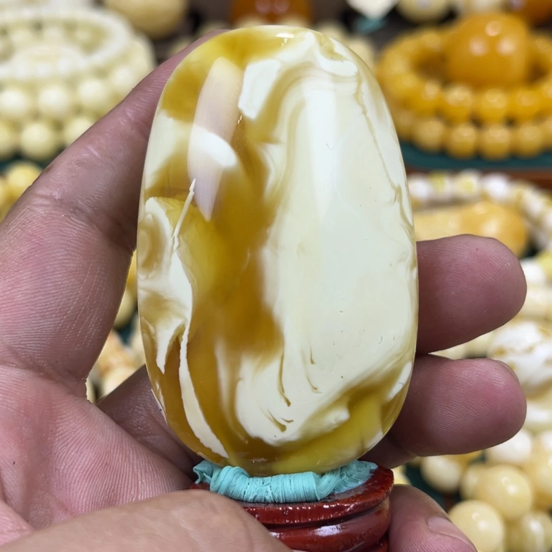 我***心未镶嵌琥珀手链牌子