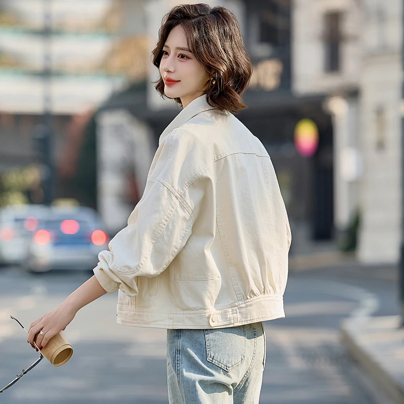 米白色短外套女春秋2025新款小个子时尚洋气牛仔上衣牛仔外套女
