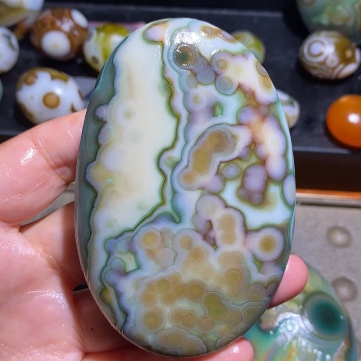 未镶嵌玛瑙/玉髓珠宝半成品4
