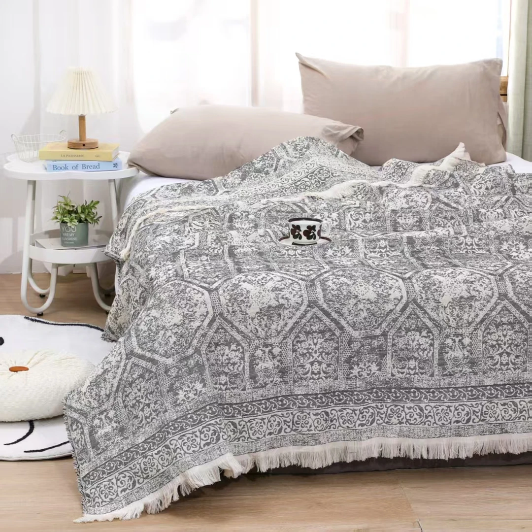 灰色格蕾丝--140*190汉麻轻奢流苏花纹盖毯