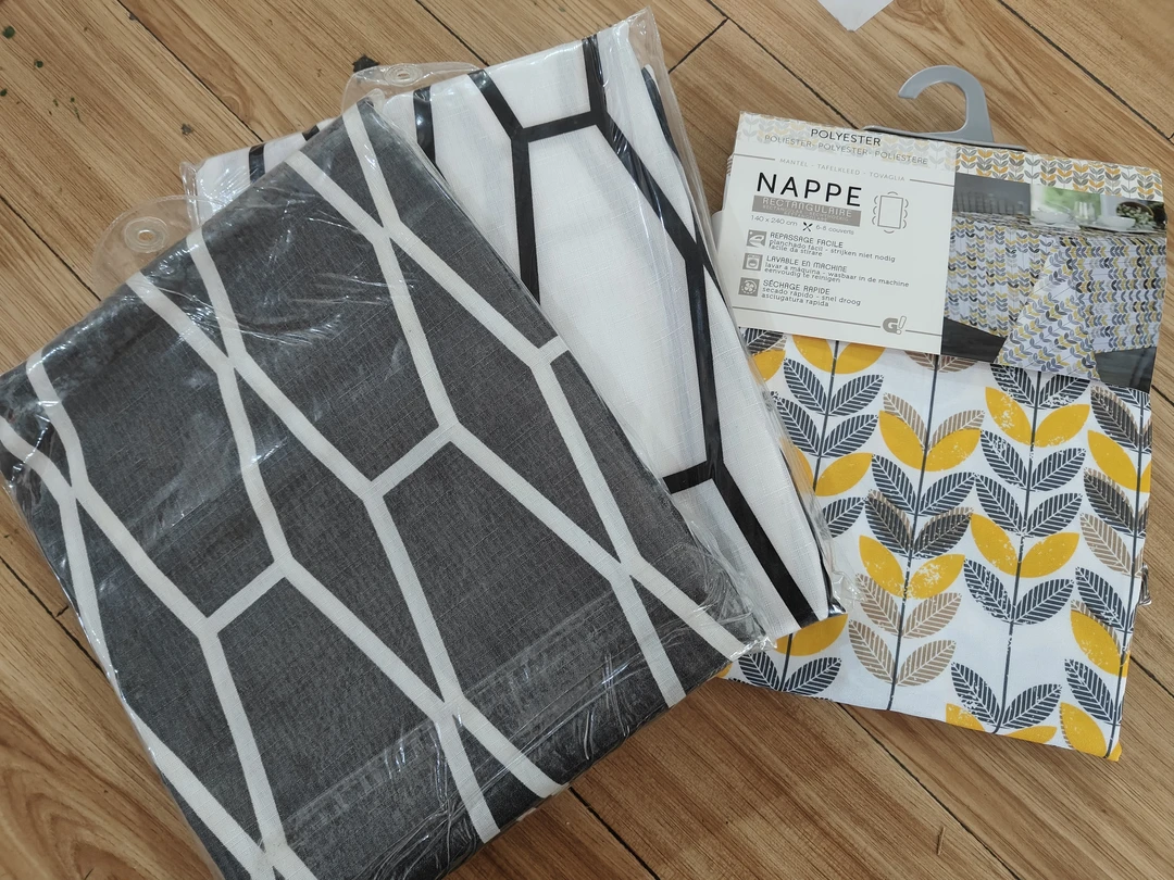 外贸高品质桌布尺寸约140*220起颜色不挑发2个